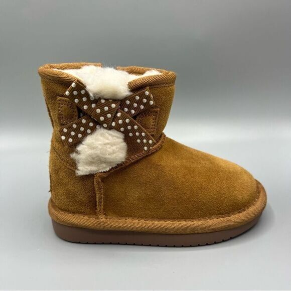Kookaburra by UGG Victoria Mini Suede Ankle Boots - Picture 1 of 7